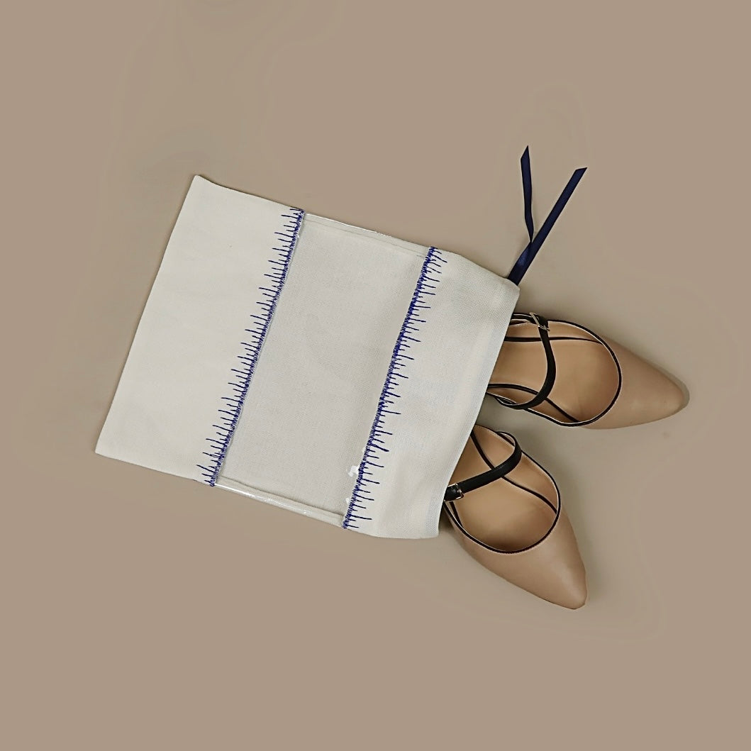 Blue Spike flower travel set