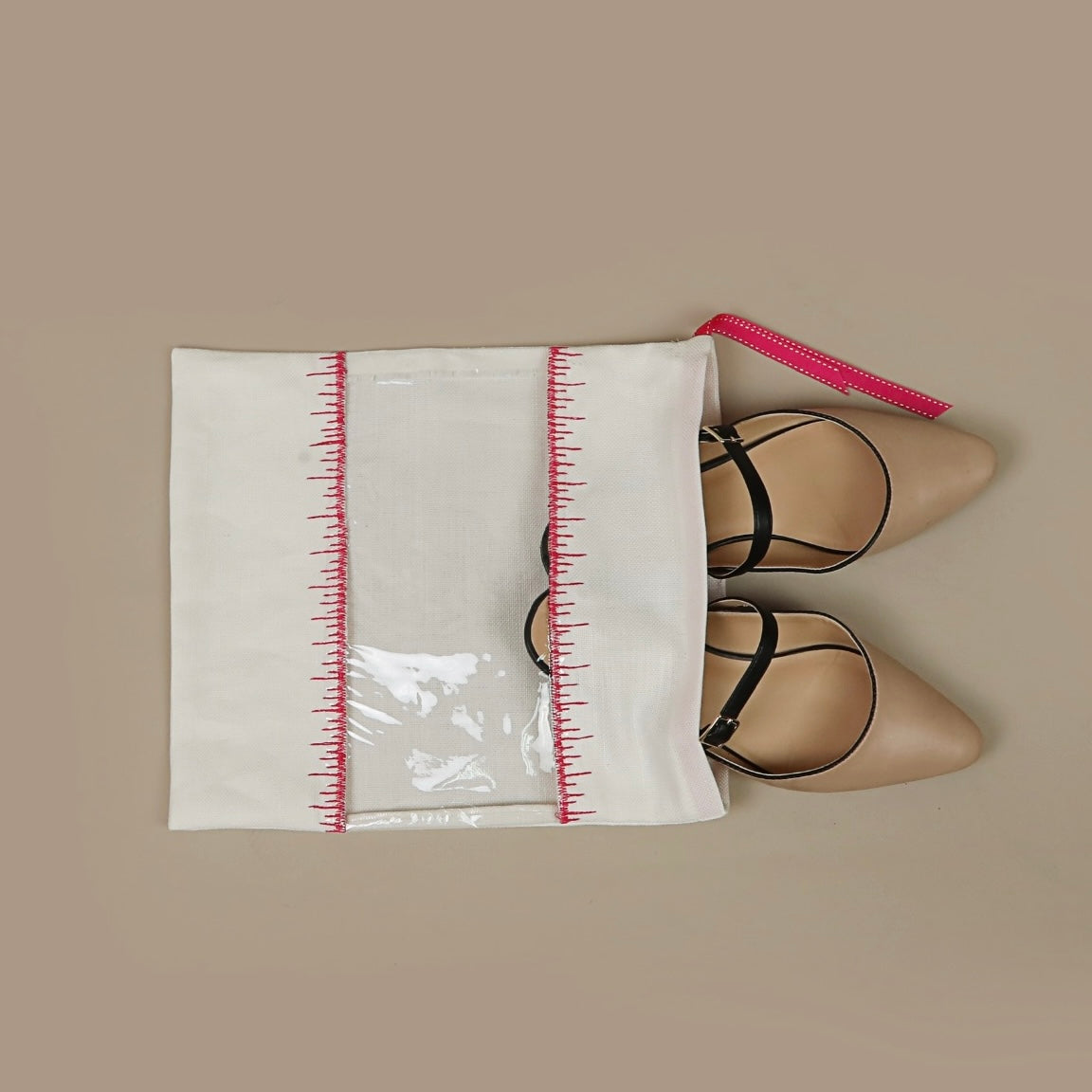 Fushia Spike flower travel set