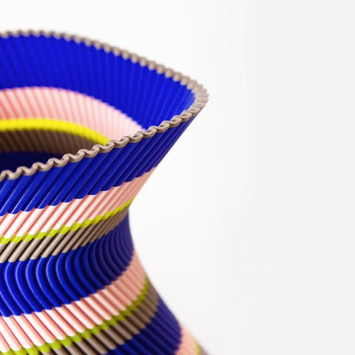 Flare Blue Vase - Blue Pattern