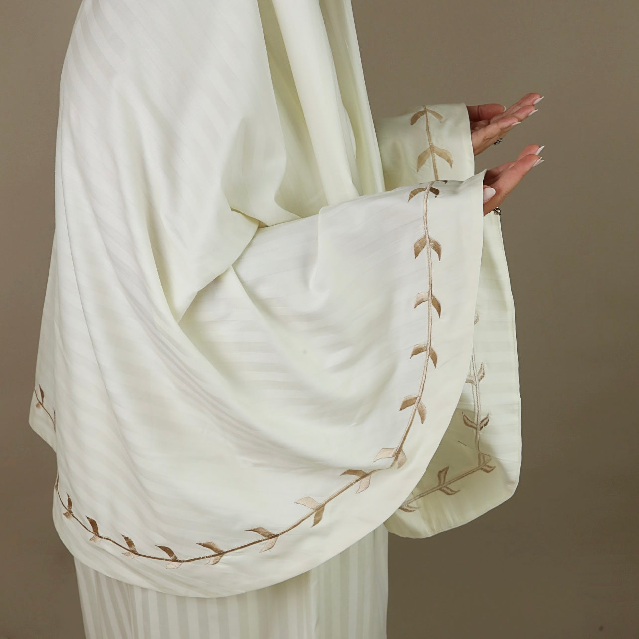 Prayer set of 2 with Golden Braid Embroidery