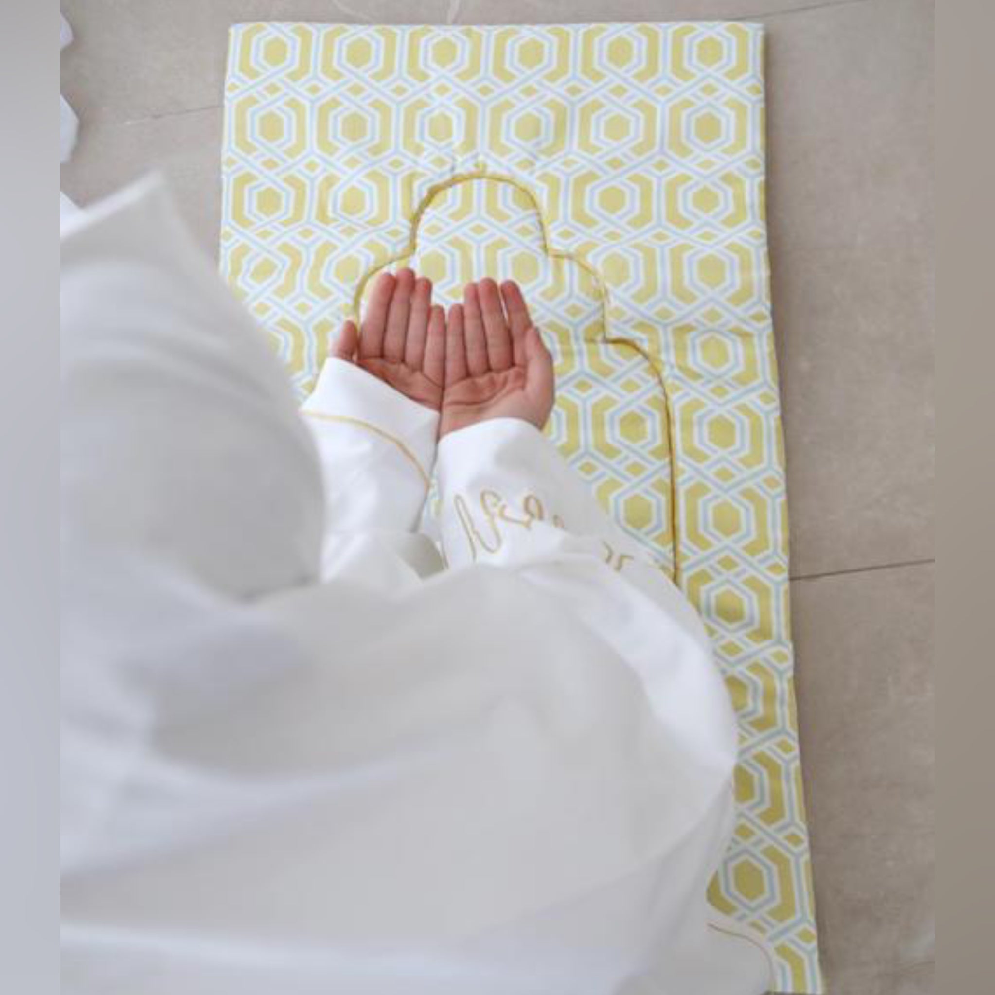 Yellow Geometry Design Prayer Mat filled in 2cm dacron